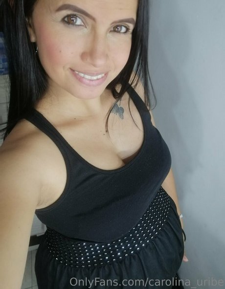 Photo nue de fuite OnlyFans de Carolinauribe