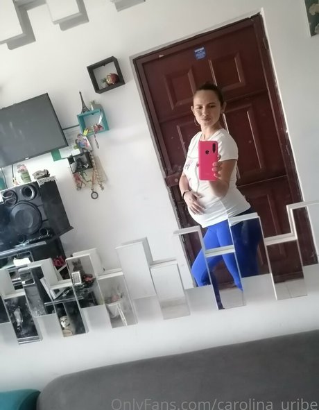 Photo nue de fuite OnlyFans de Carolinauribe