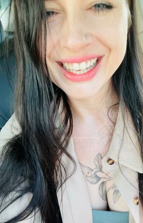 Photo nue de fuite OnlyFans de Maggiereads