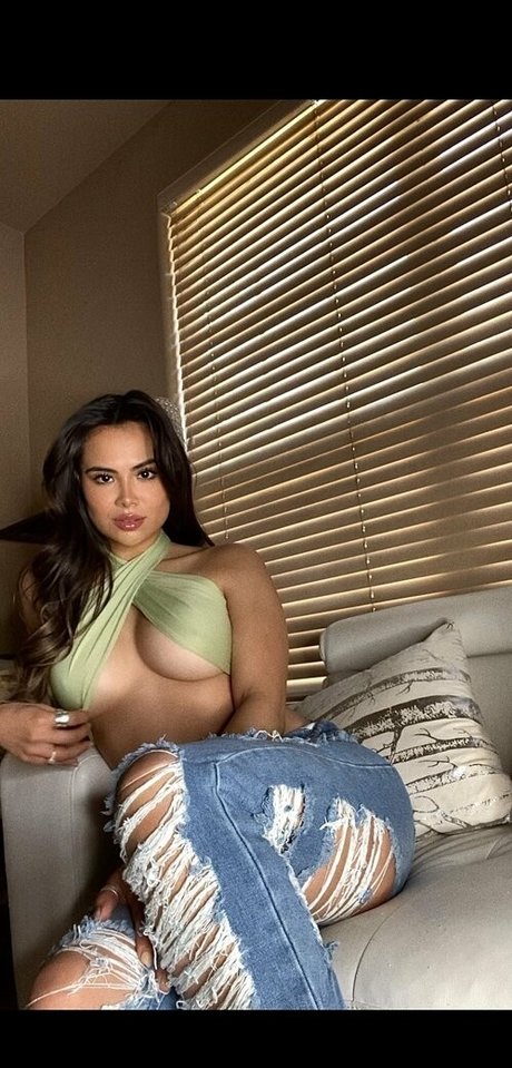 Photo nue de fuite OnlyFans de Karlaamarie
