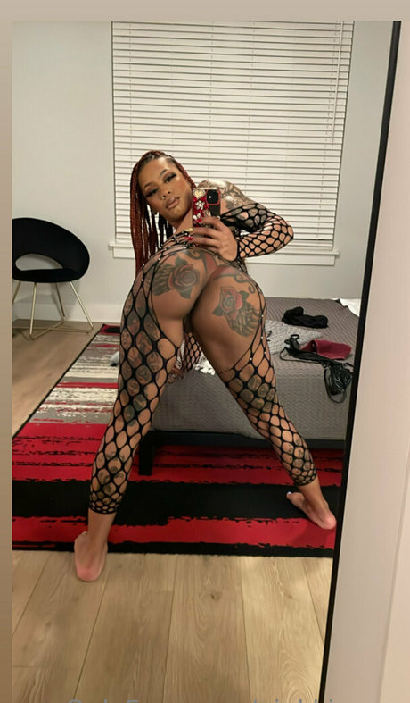 Photo nue de fuite OnlyFans de Pinkkissesz