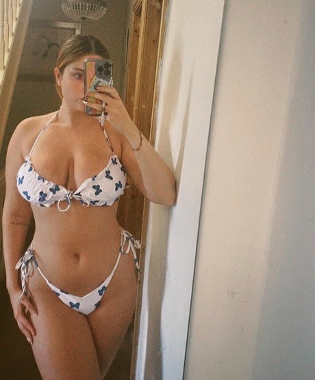 Photo nue de fuite OnlyFans de Lucia Ferrara