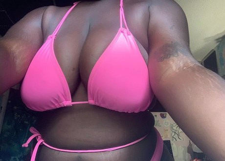 Photo nue de fuite OnlyFans de Chys Place