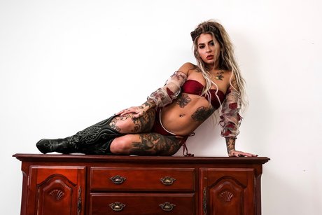Photo nue de fuite OnlyFans de Bombshellyyy13