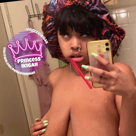 Photo nue de fuite OnlyFans de Naughty Kitty Ikigaii