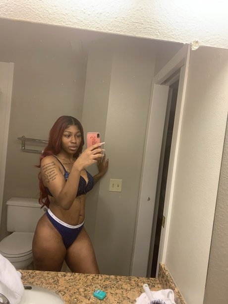 Photo nue de fuite OnlyFans de Lilbootycyy