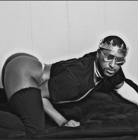 Photo nue de fuite OnlyFans de Prince Ex