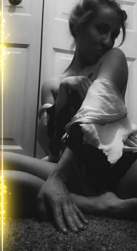 Photo nue de fuite OnlyFans de Charlotte