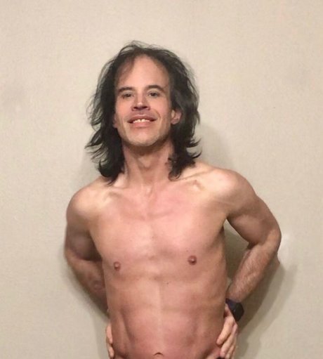 Photo nue de fuite OnlyFans de James