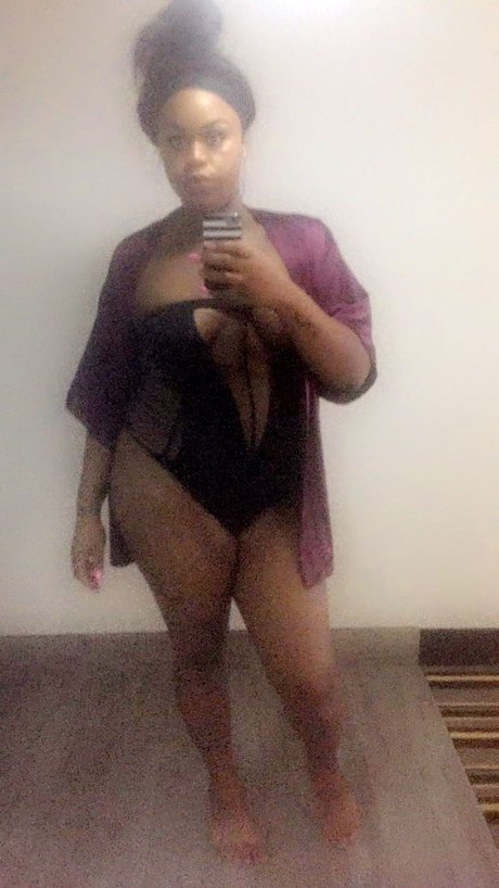 Photo nue de fuite OnlyFans de Baddieeekayyy