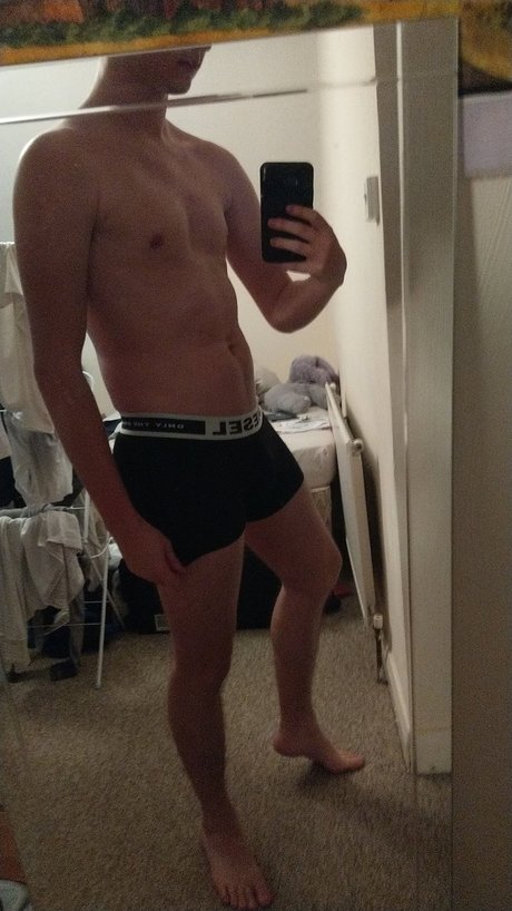 Photo nue de fuite OnlyFans de Simon