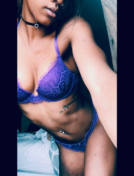 Photo nue de fuite OnlyFans de Pussypanther