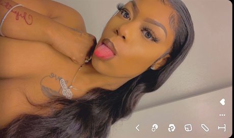 Photo nue de fuite OnlyFans de Chynathebody