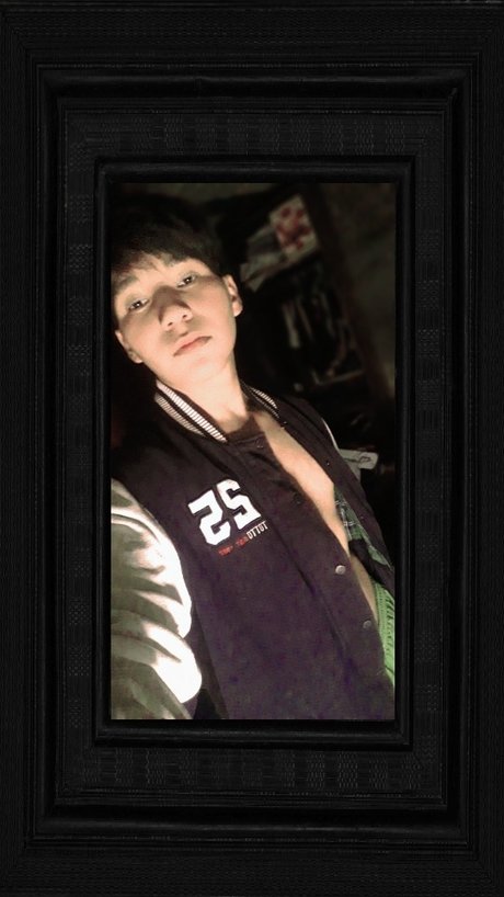 Photo nue de fuite OnlyFans de David Trs