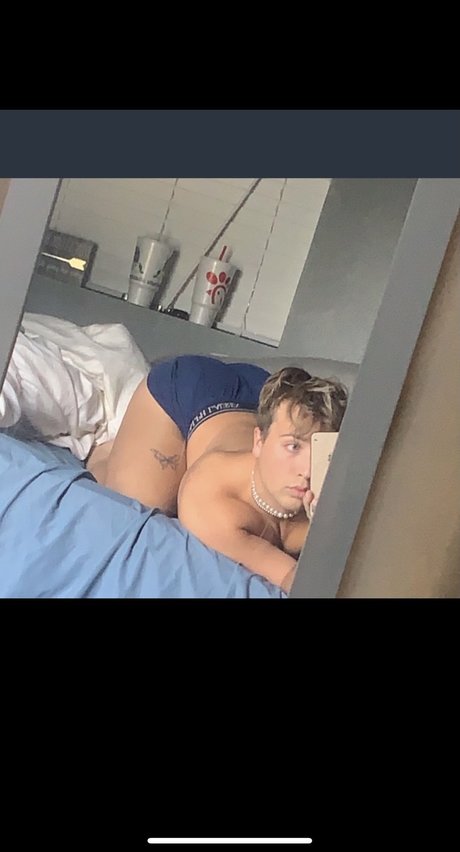 Photo nue de fuite OnlyFans de Cartier Cum