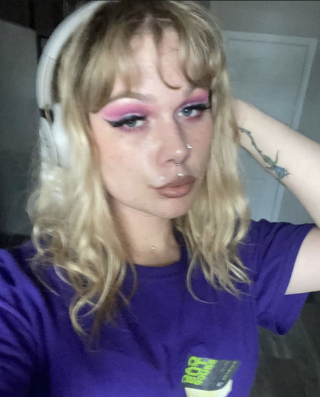 Photo nue de fuite OnlyFans de Awnmyneeze