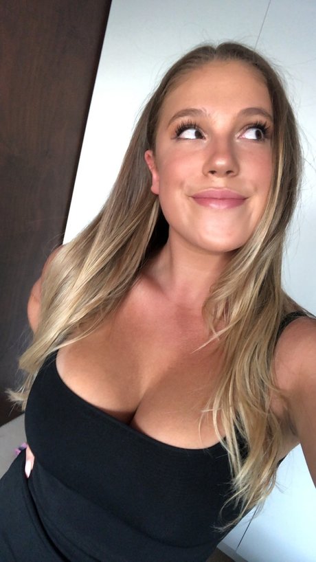 Photo nue de fuite OnlyFans de Coco