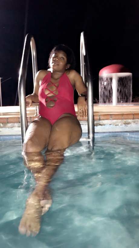 Photo nue de fuite OnlyFans de Therealqueendivine