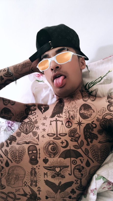 Photo nue de fuite OnlyFans de Eduardo Macedo