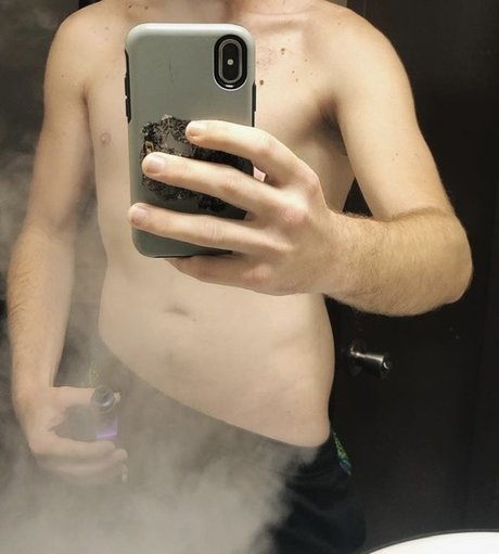 Photo nue de fuite OnlyFans de Jake From Statefarm