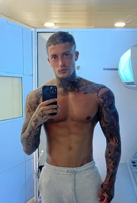 Photo nue de fuite OnlyFans de Rafa