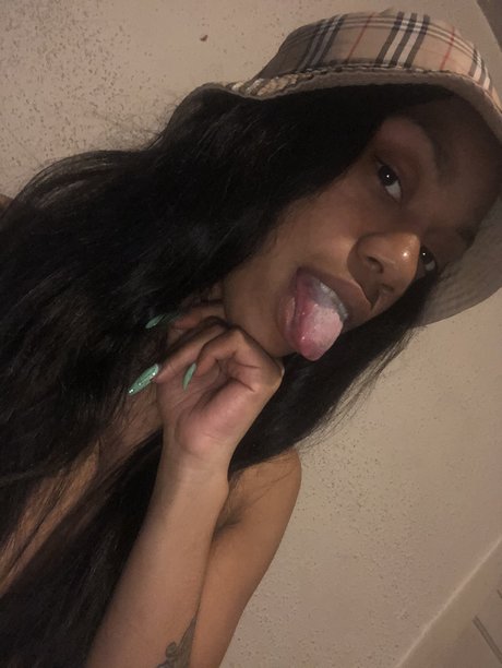 Photo nue de fuite OnlyFans de Smiley