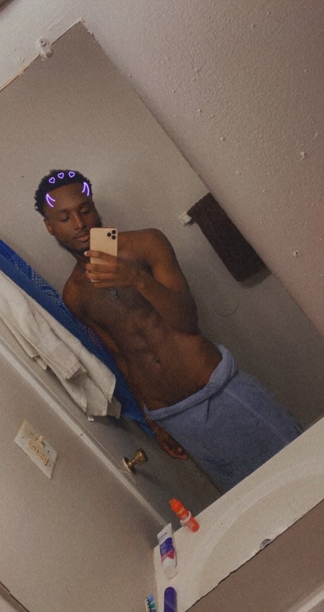 Photo nue de fuite OnlyFans de Djayykidd