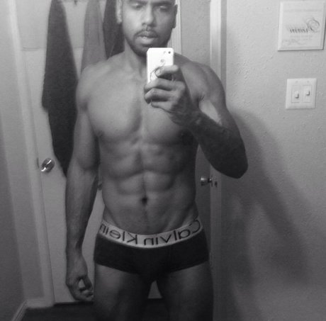 Photo nue de fuite OnlyFans de Devious Drench
