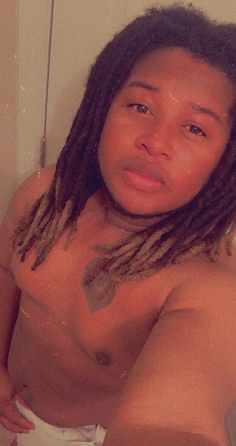 Photo nue de fuite OnlyFans de Quethecreator