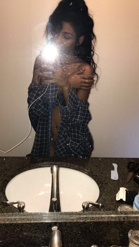 Photo nue de fuite OnlyFans de Queentinny