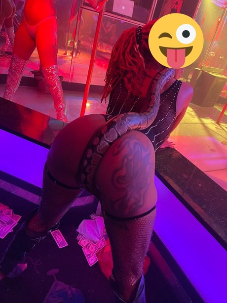 Photo nue de fuite OnlyFans de Yo Fav Redhead