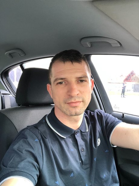 Photo nue de fuite OnlyFans de Radu