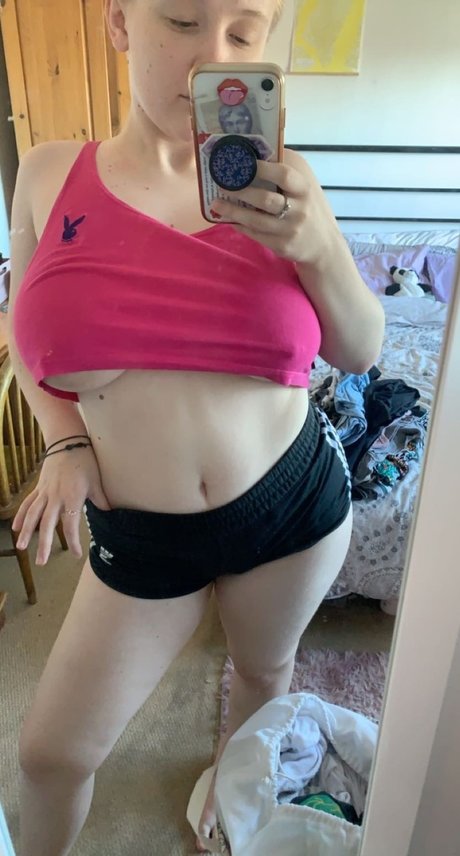 Photo nue de fuite OnlyFans de Rach