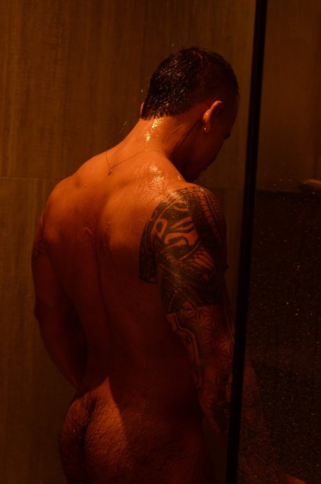 Photo nue de fuite OnlyFans de Julian Andres Carrillo