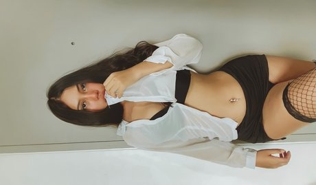 Photo nue de fuite OnlyFans de Rravaaaaa