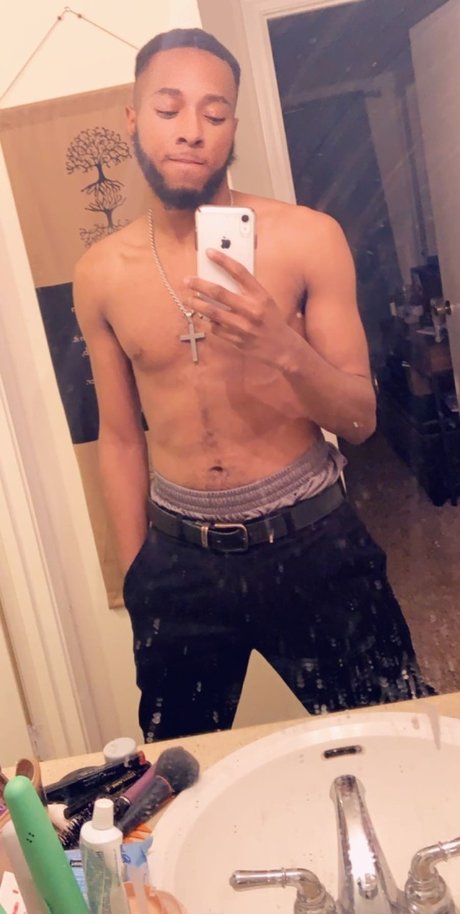 Photo nue de fuite OnlyFans de Rashad