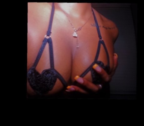 Photo nue de fuite OnlyFans de Rarri