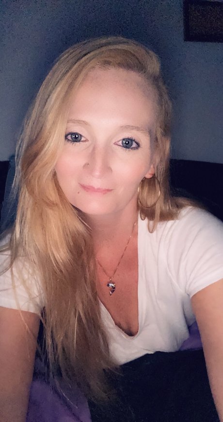 Photo nue de fuite OnlyFans de Rena Marie