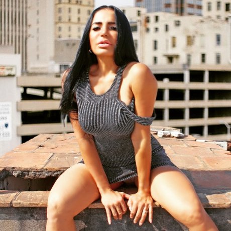 Photo nue de fuite OnlyFans de Reina Latina
