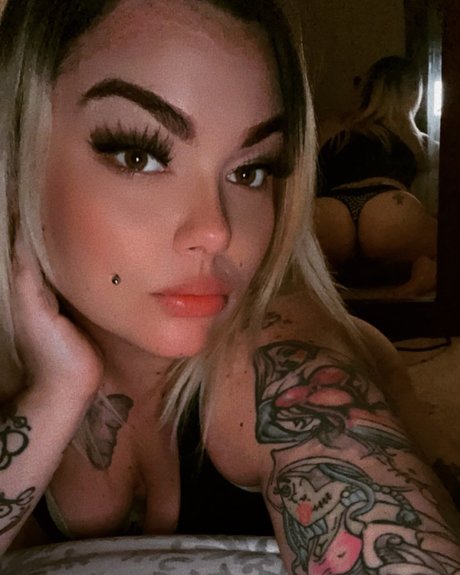Photo nue de fuite OnlyFans de Reign De La Cruz
