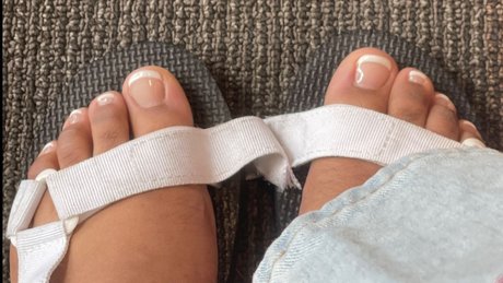 Photo nue de fuite OnlyFans de Reesiesfeetsies