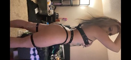 Photo nue de fuite OnlyFans de Kenz