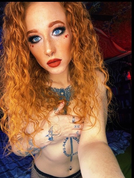 Photo nue de fuite OnlyFans de Red