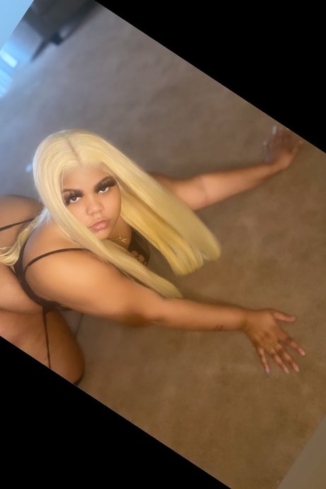 Photo nue de fuite OnlyFans de Redbonecandy