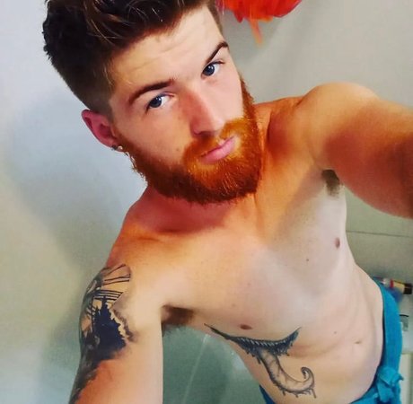 Photo nue de fuite OnlyFans de Red Beard