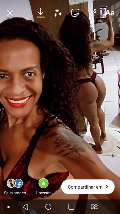 Photo nue de fuite OnlyFans de Rosangela R