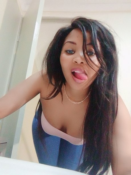 Photo nue de fuite OnlyFans de Roobygen
