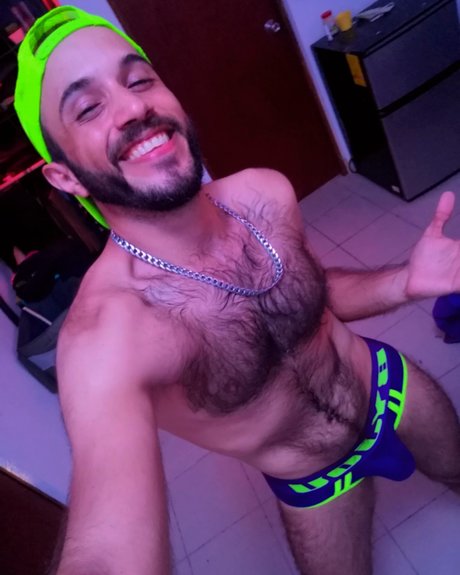 Photo nue de fuite OnlyFans de Ron Orellana
