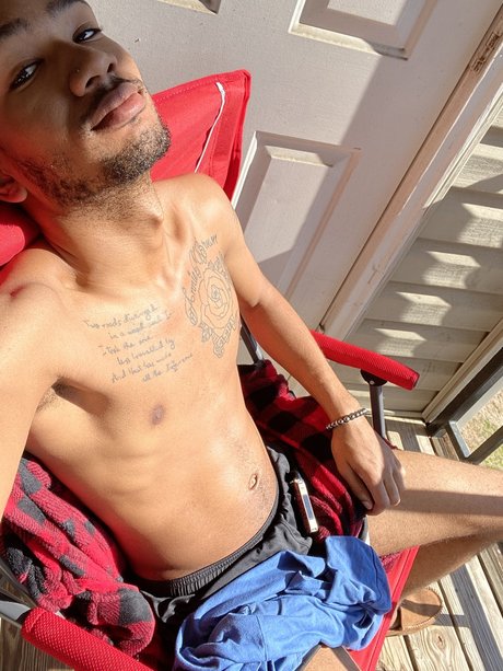 Photo nue de fuite OnlyFans de Rome Dickson