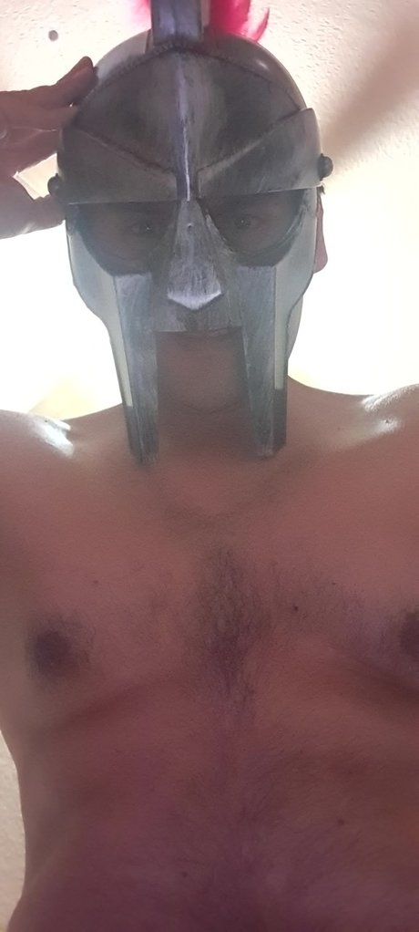 Photo nue de fuite OnlyFans de Romagnus
